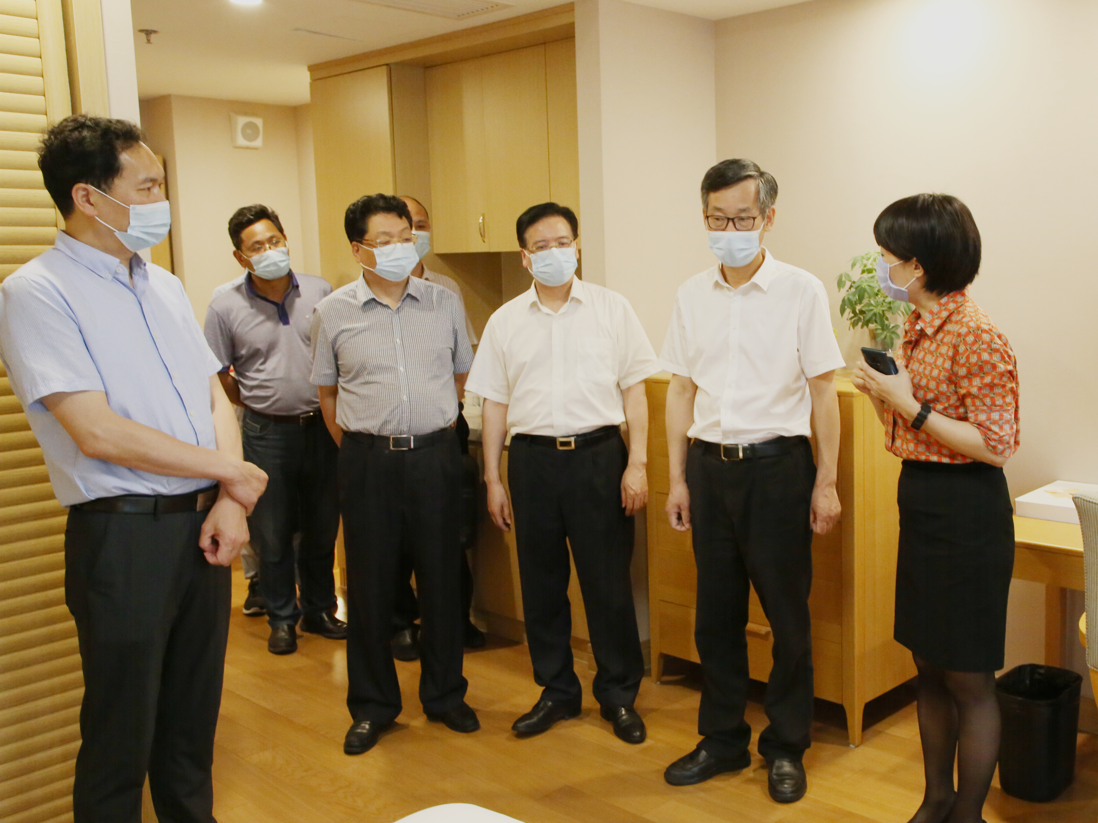 重磅！打造浙江养老引领品牌——浙江省民政厅王剑侯厅长莅临中大金石深度调研