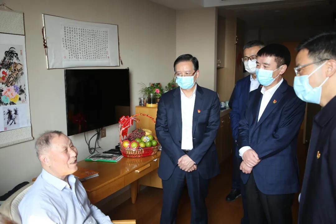 浙江省国资委党建工作处党支部深入朗和开展“三为”志愿服务