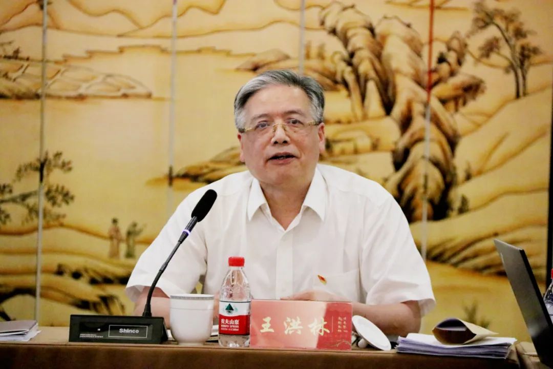 物产中大金石党委举行理论学习中心组专题学习（扩大）会议暨“促转型 调结构 优布局 强发展”讨论会