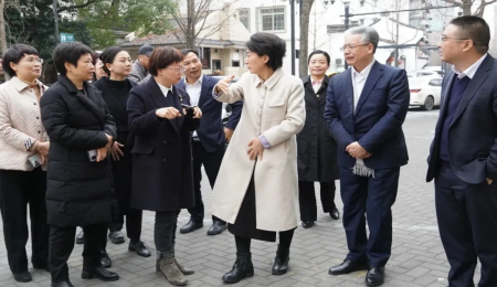 全国妇联书记处书记、党组成员宋莉一行调研物产中大金石养老工作